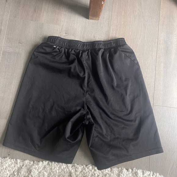 Puma Black Athletic Shorts with Elastic Waistband Small - Picture 2 of 3